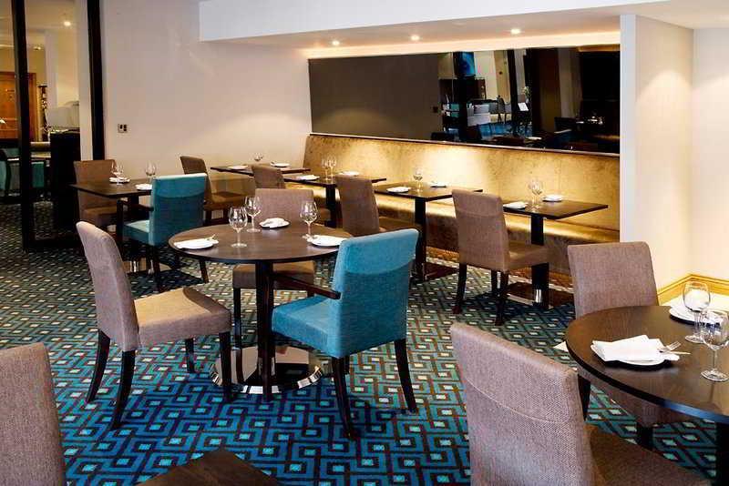 Four Points By Sheraton London Gatwick Airport 霍利 外观 照片