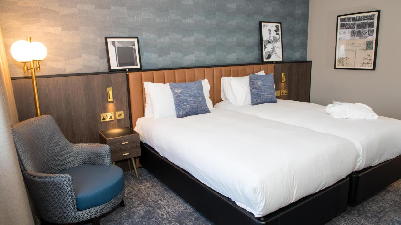 Four Points By Sheraton London Gatwick Airport 霍利 外观 照片