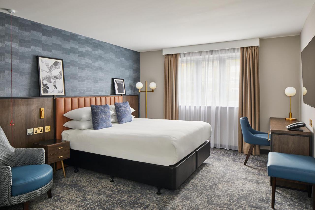 Four Points By Sheraton London Gatwick Airport 霍利 外观 照片